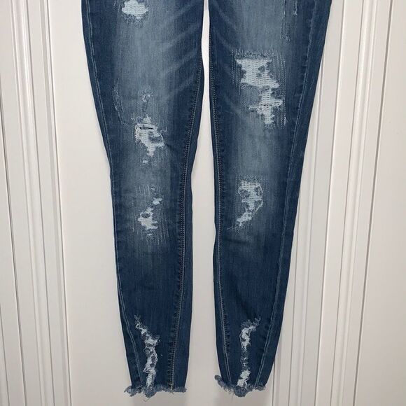 Indigo Rein Destructed Skinny Jeans Size 5 Juniors - Picture 3 of 11